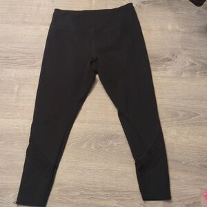Coreio black cropped leggings size large